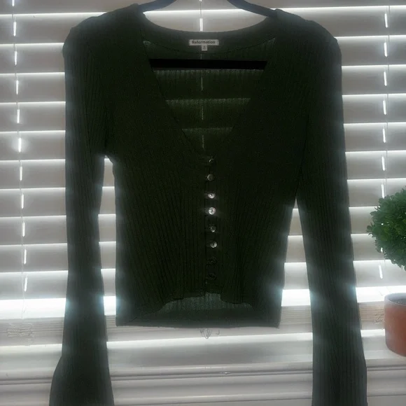 Reformation Gellar knit top - Picture 3 of 4